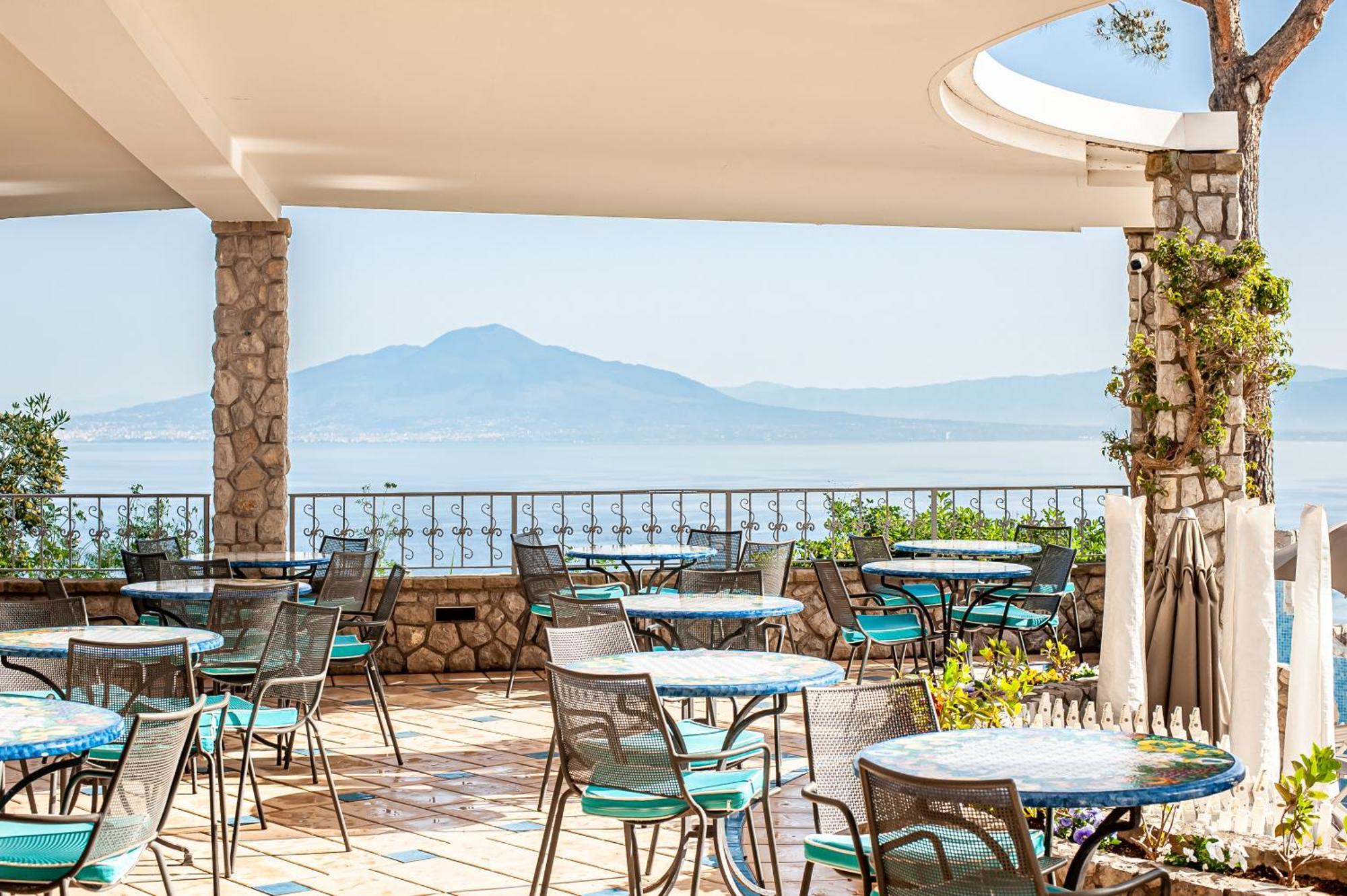 Grand Hotel President Sorrento Bagian luar foto